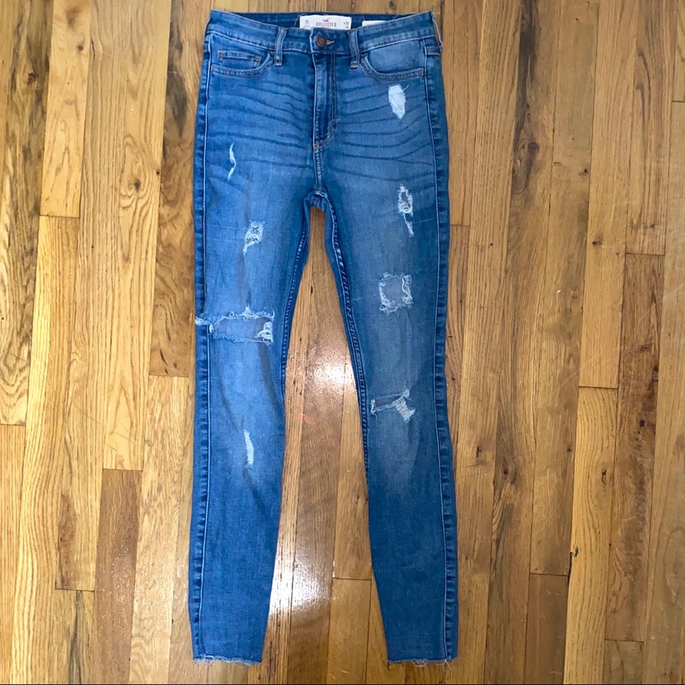Ripped Skinny Jeans